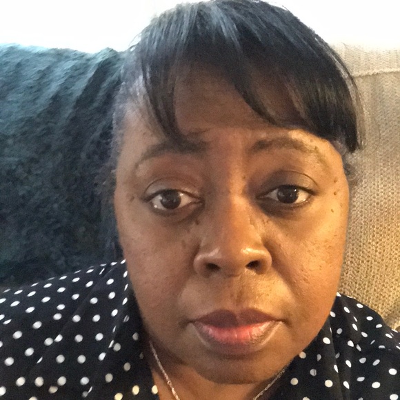 Meet your Posher, Bernadine - Picture 1 of 1